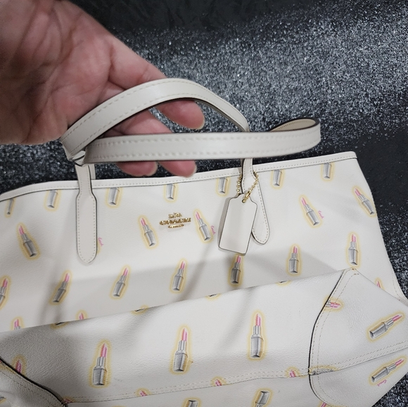 Coach Limited edition lipstick coach shoulder tote - Picture 10 of 12